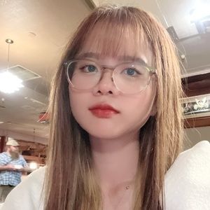 Meet your Posher, Duyen